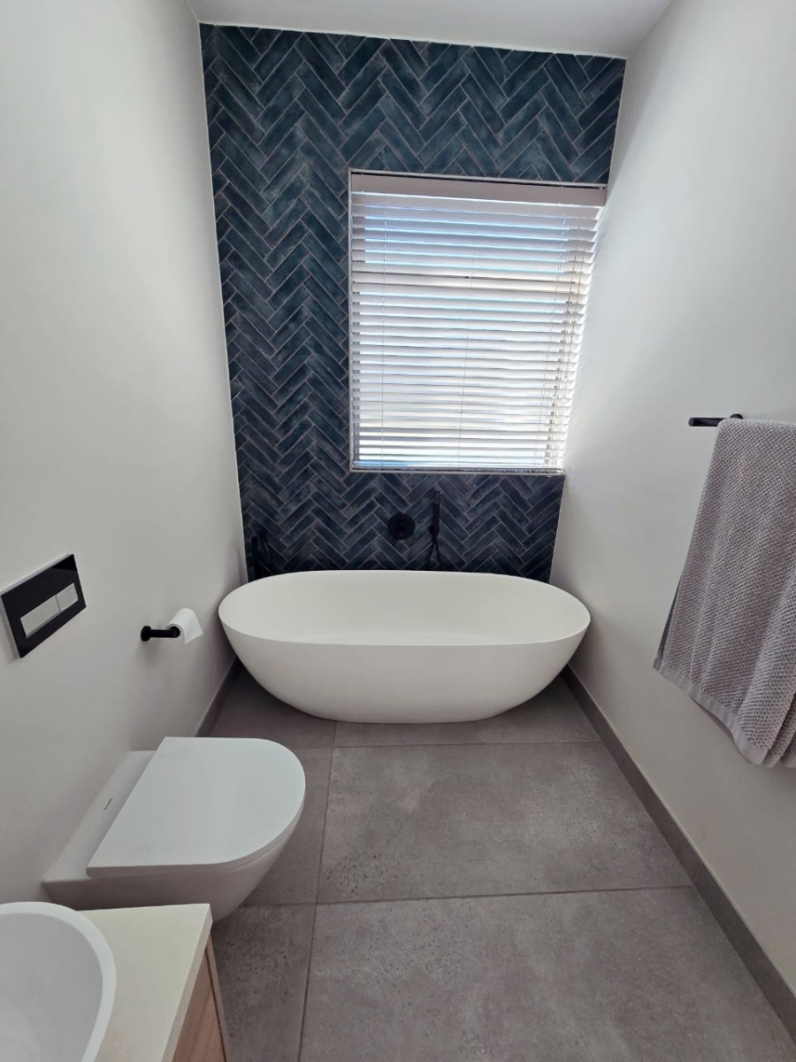 4 Bedroom Property for Sale in Oubaai Western Cape